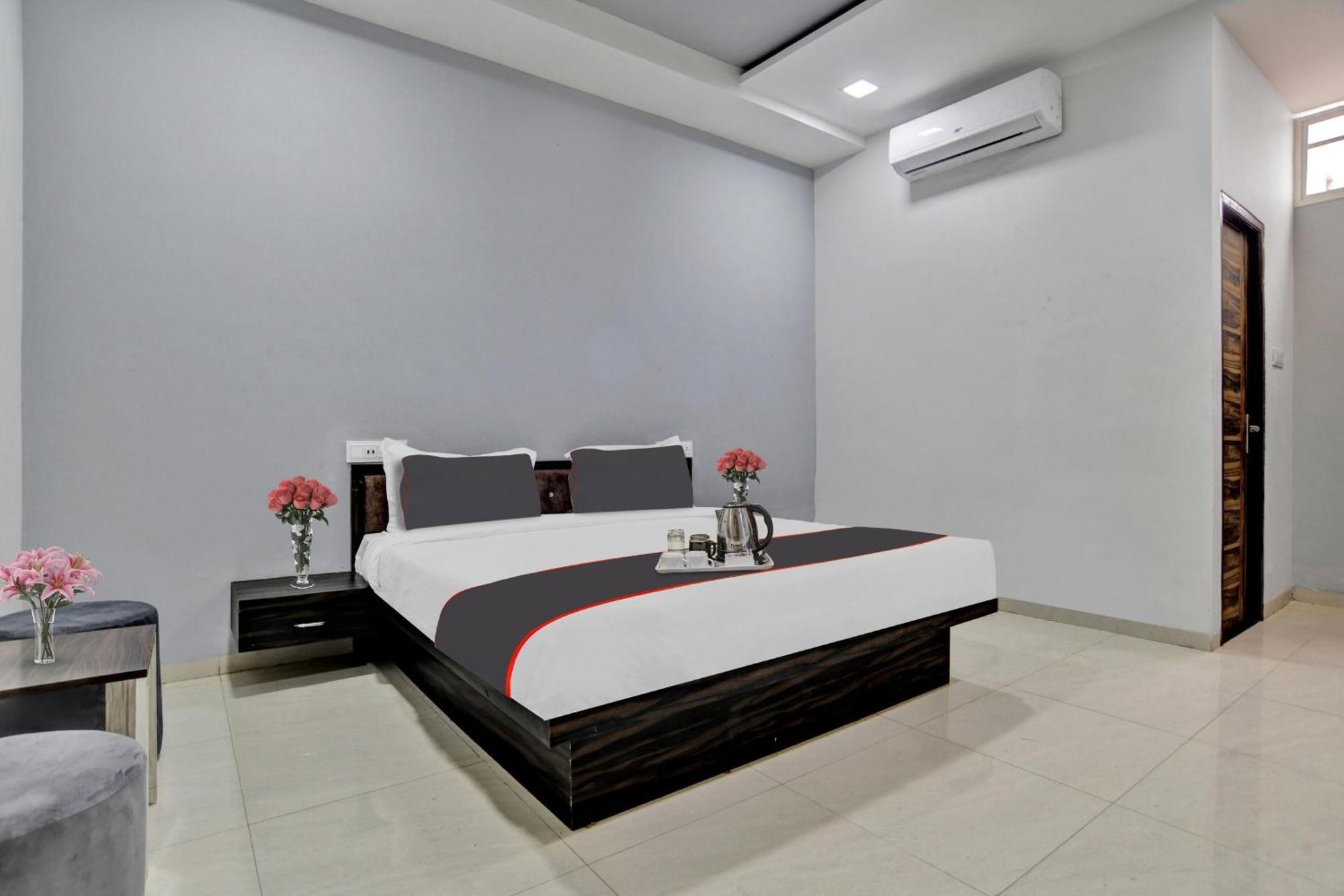 Hotel Collection O Heritage à Indore Extérieur photo